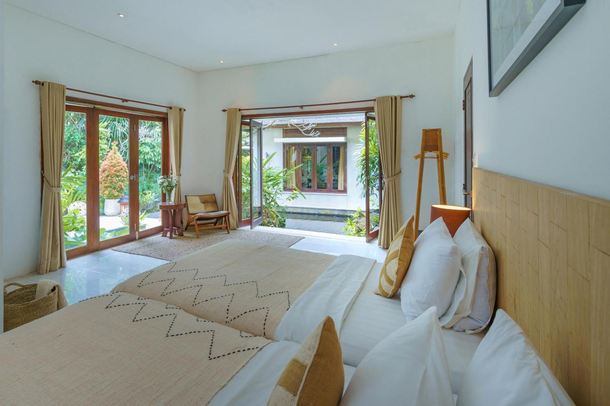 Villa Kaira Estate Canggu  Exterior photo