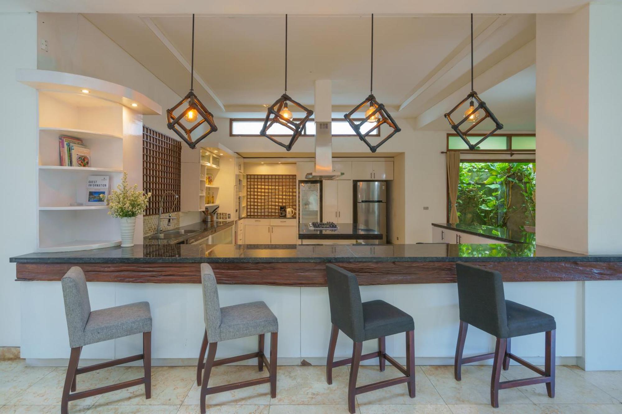 Villa Kaira Estate Canggu  Exterior photo